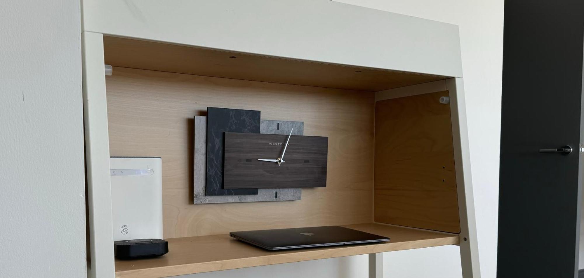 צ'למספורד Long Letting - Luxurious 3 Bedroom Penthouse In City Centre - Parking Included! מראה חיצוני תמונה
